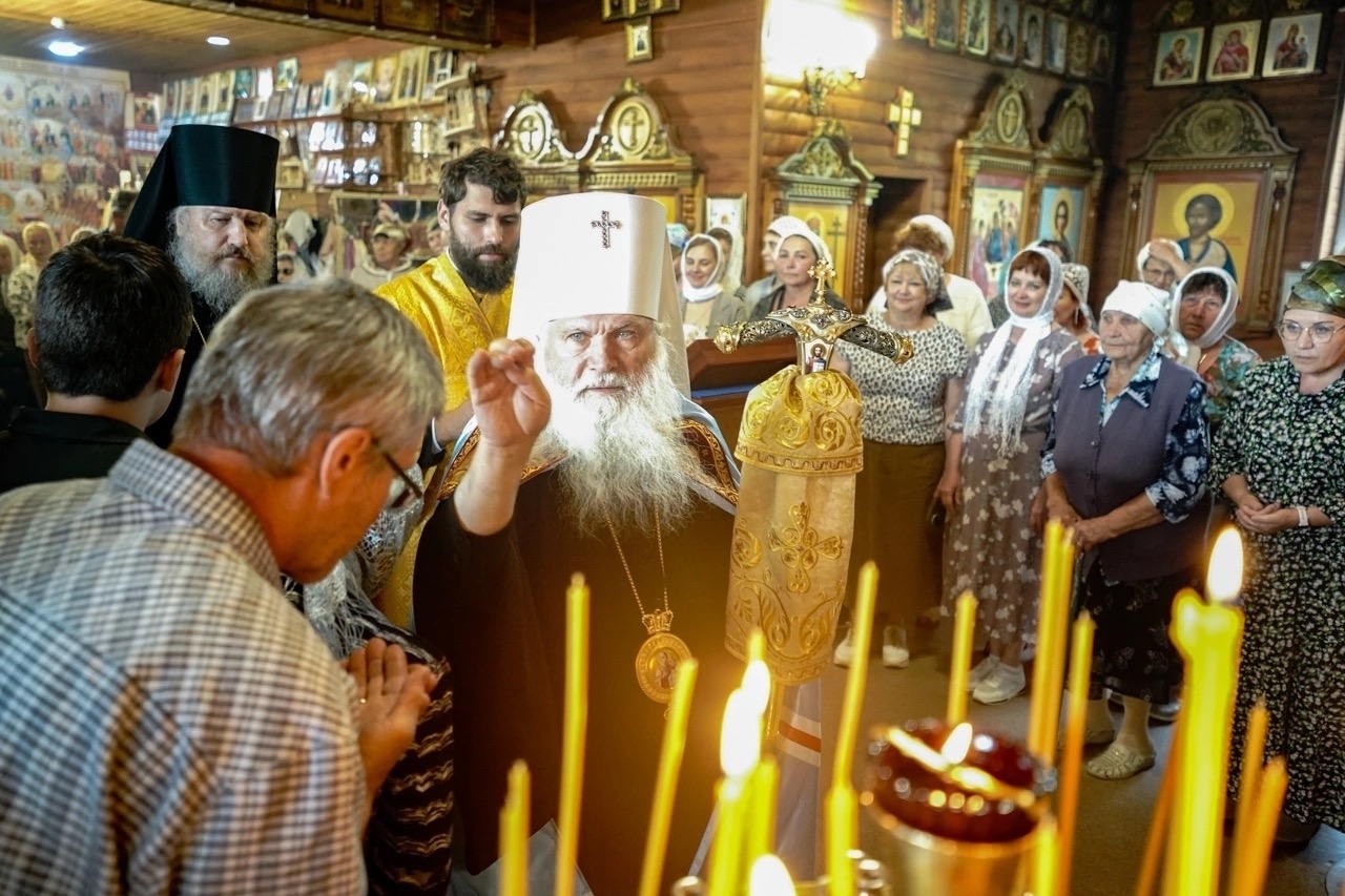 Вечернее богослужение в Покровском храме г. Южноуральска